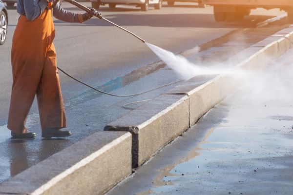 Commercial Concrete Cleaning in Santa Cruz