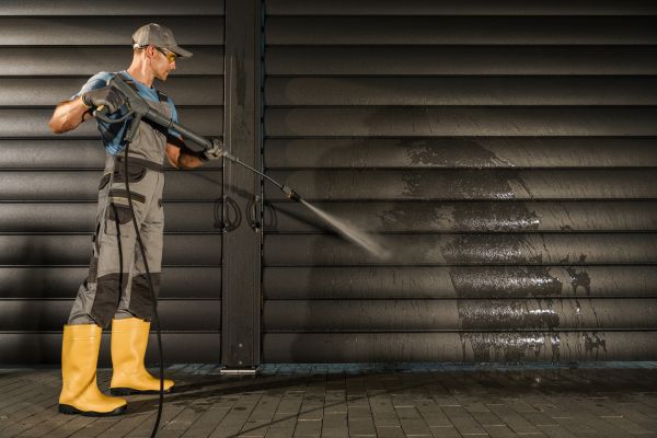 Garage Power Washing in Santa Cruz