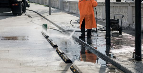 Parking Lot Pressure Washing in Santa Cruz