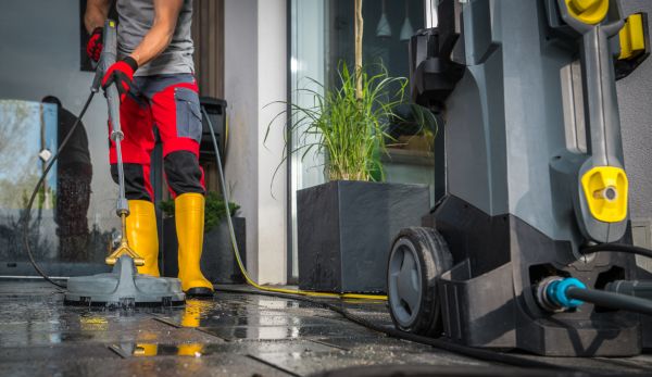 Commercial Pressure Cleaning in Santa Cruz