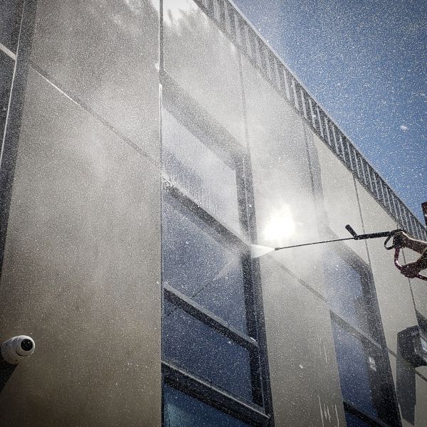 Exterior Building Washing in Santa Cruz