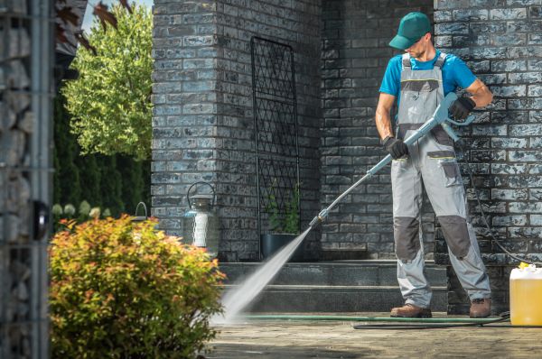 Outside House Cleaning in Santa Cruz