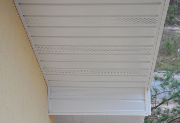 Soffit Dirt Removal in Santa Cruz