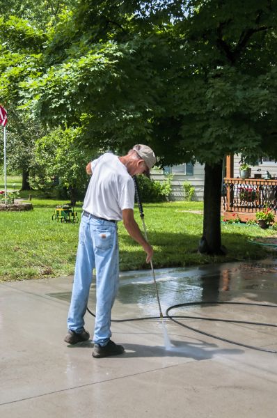 Driveway Concrete Cleaning in Santa Cruz