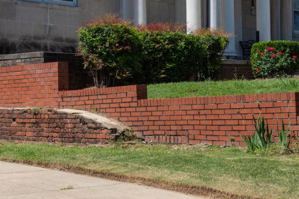 Retaining Wall Cleaning in Santa Cruz