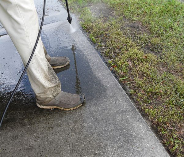 Concrete Slab Powerwashing in Santa Cruz